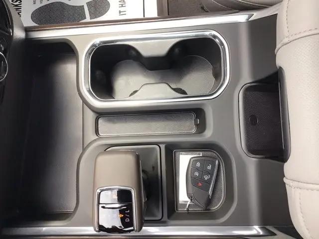 2026 GMC Sierra 1500 Crew Cab, Short Bed, SLT, 4WD