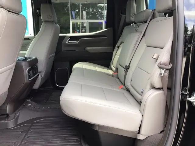 2026 GMC Sierra 1500 Crew Cab, Short Bed, SLT, 4WD