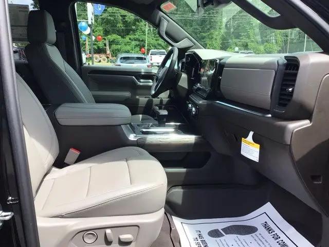 2026 GMC Sierra 1500 Crew Cab, Short Bed, SLT, 4WD