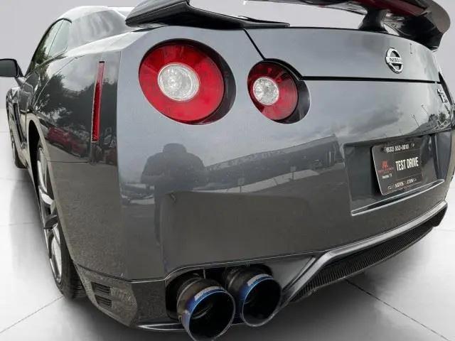 2013 Nissan GT-R Premium