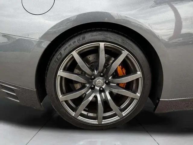 2013 Nissan GT-R Premium