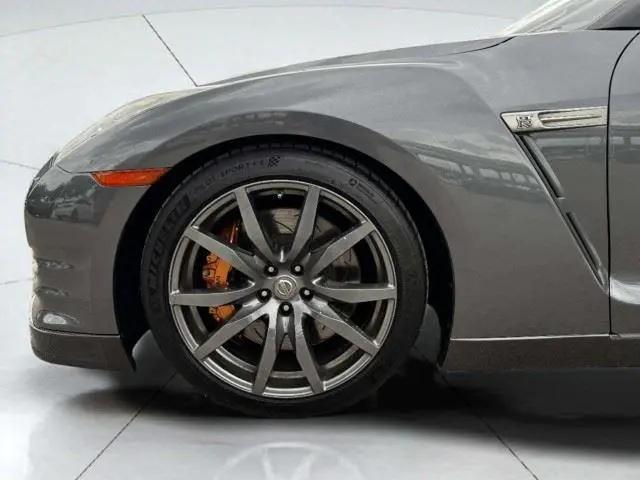2013 Nissan GT-R Premium