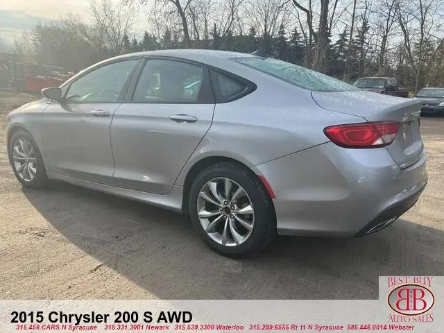 2015 Chrysler 200 S