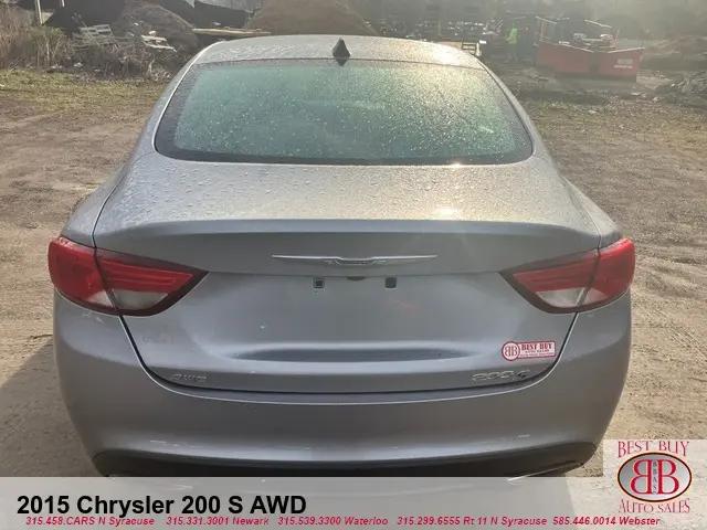 2015 Chrysler 200 S