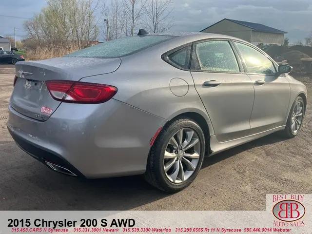 2015 Chrysler 200 S