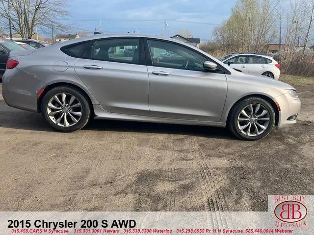 2015 Chrysler 200 S