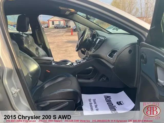 2015 Chrysler 200 S