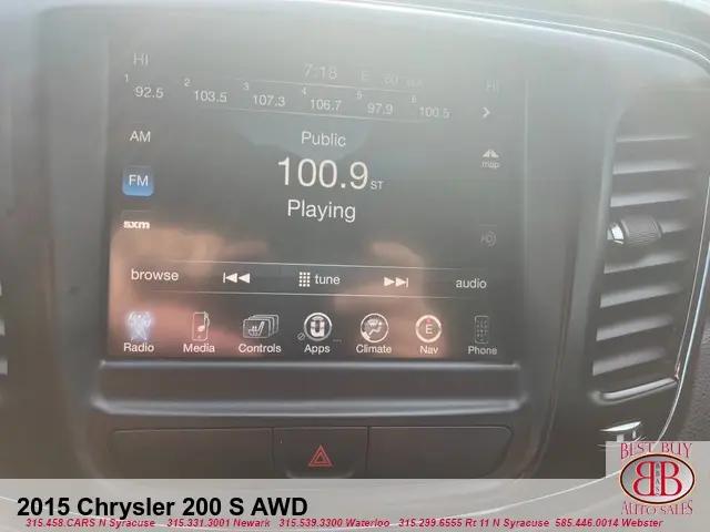 2015 Chrysler 200 S