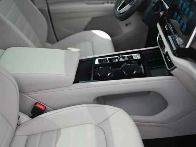 2026 Volkswagen Atlas SEL