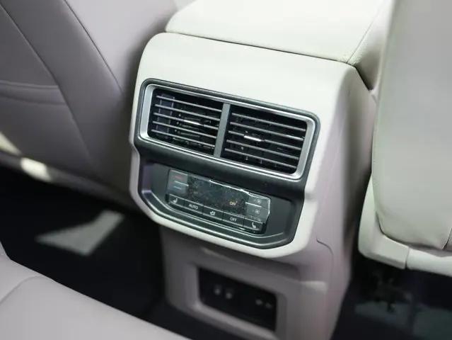 2026 Volkswagen Atlas SEL