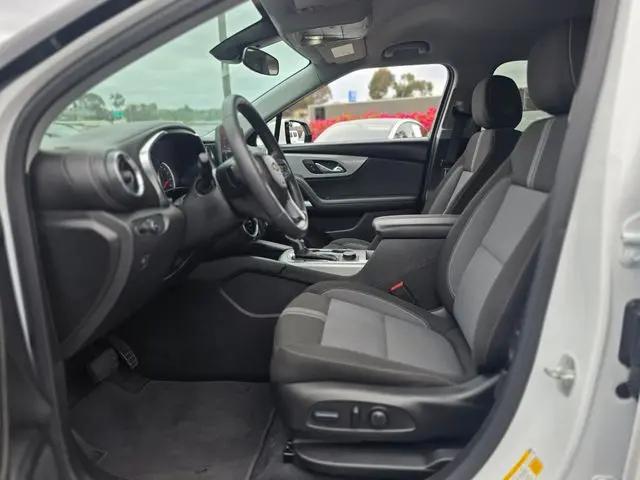 2025 Chevrolet Blazer FWD 2LT