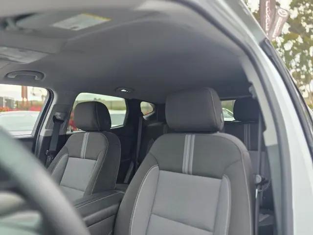 2025 Chevrolet Blazer FWD 2LT