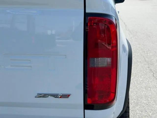 2022 Chevrolet Colorado 4WD Crew Cab Short Box ZR2