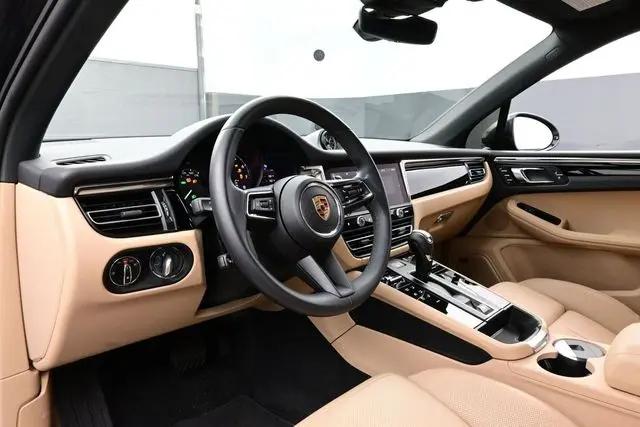 2025 Porsche Macan Macan