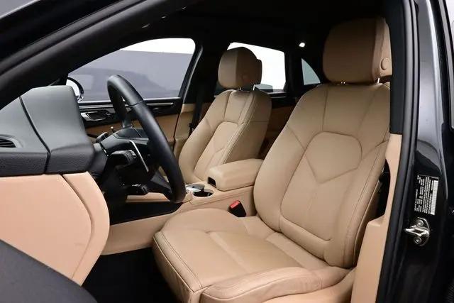 2025 Porsche Macan Macan