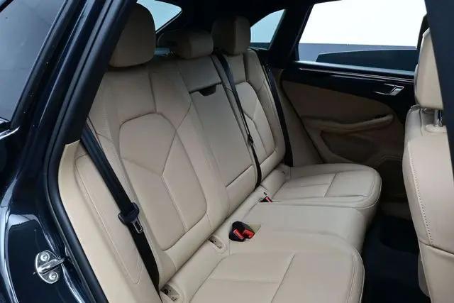 2025 Porsche Macan Macan