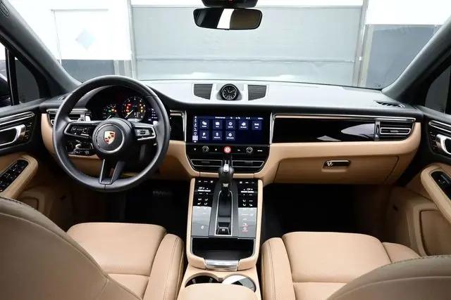 2025 Porsche Macan Macan