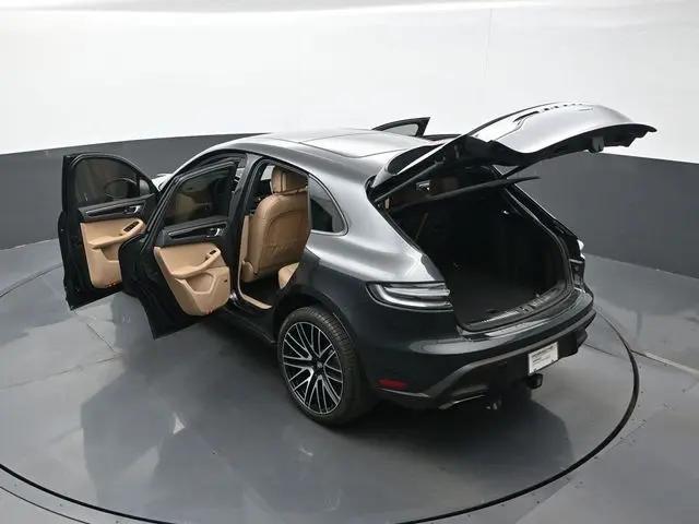 2025 Porsche Macan Macan