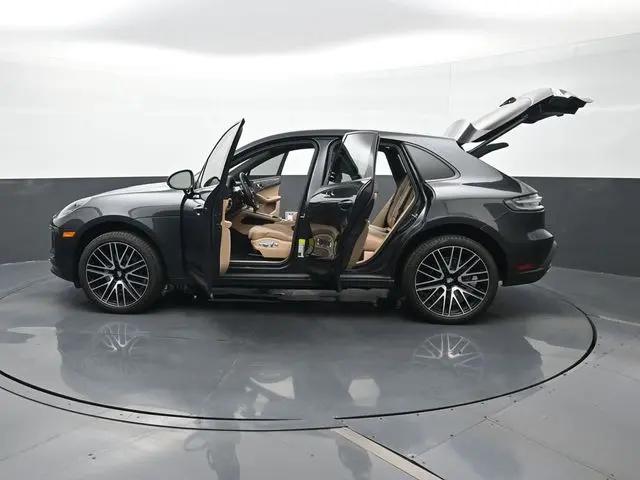 2025 Porsche Macan Macan