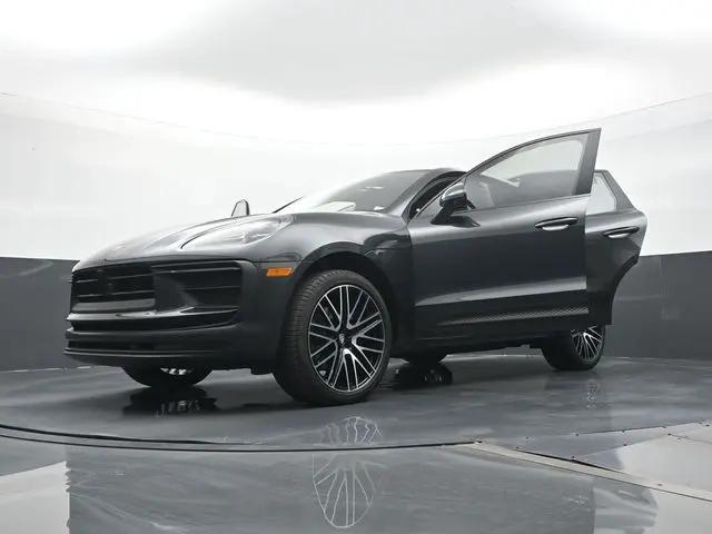 2025 Porsche Macan Macan