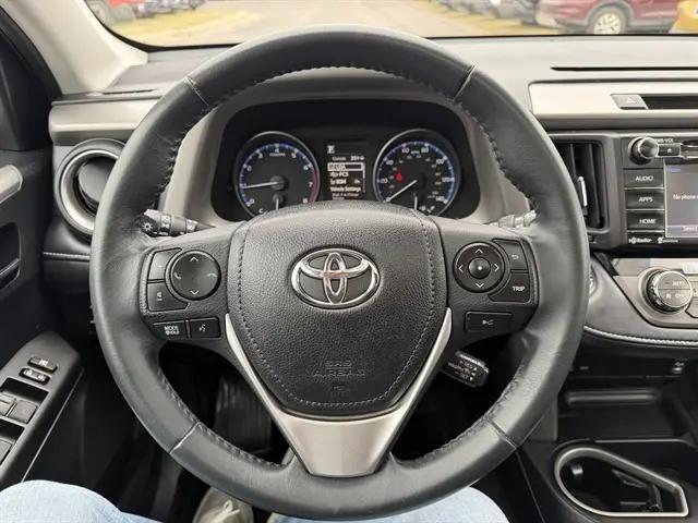 2017 Toyota RAV4 XLE