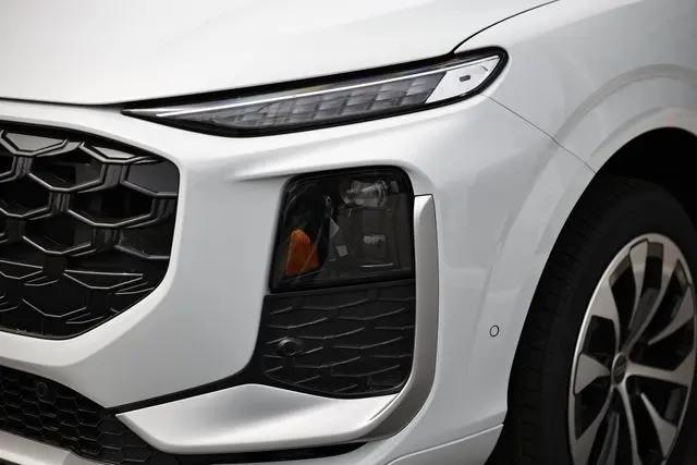 2026 Audi Q3 TFSI quattro S tronic
