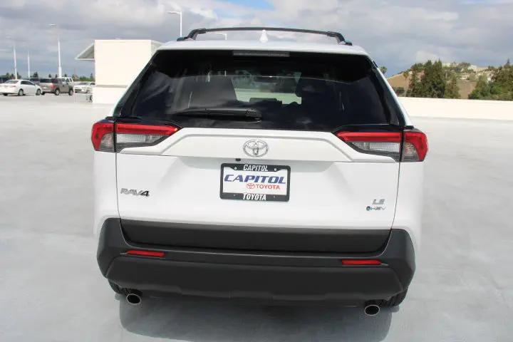 2025 Toyota RAV4 Hybrid LE