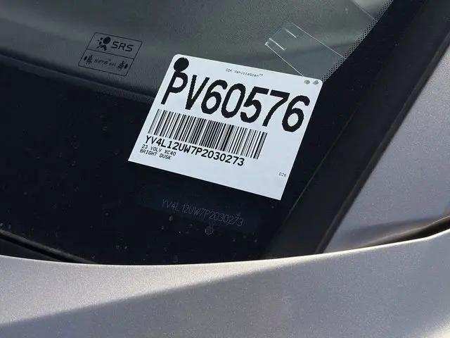 2023 Volvo XC40 B5 Plus Dark Theme