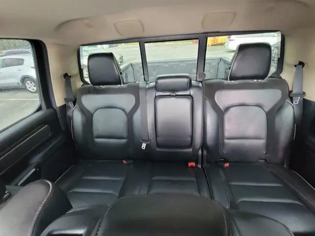 2019 Ram 1500 Laramie Crew Cab 4x4 5'7" Box