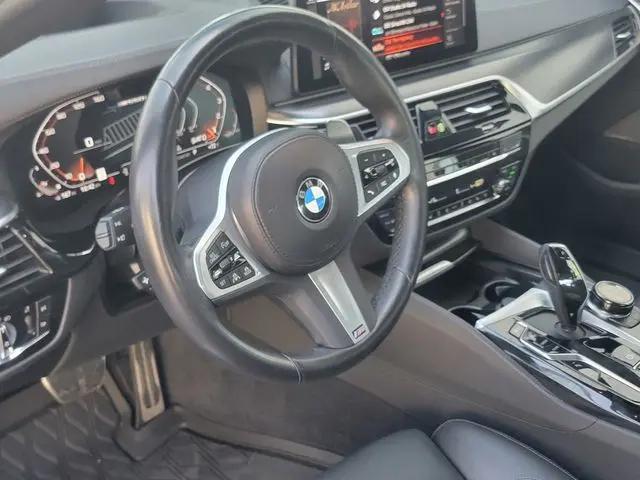 2023 BMW M5 i xDrive