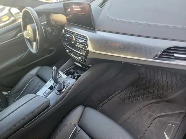 2023 BMW M5 i xDrive