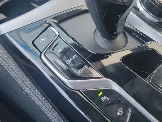 2023 BMW M5 i xDrive