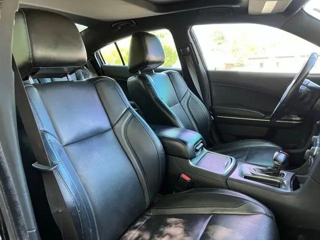 2019 Dodge Charger SXT RWD