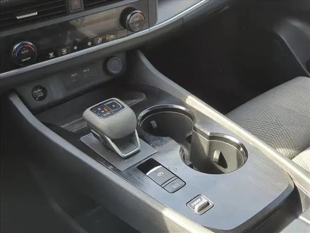 2024 Nissan Rogue SV FWD