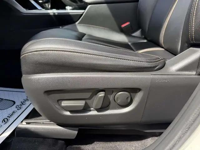 2024 Mazda X-90 3.3 Turbo Select