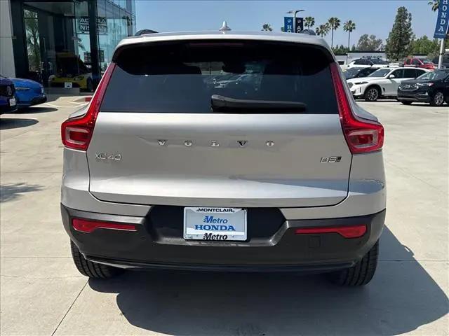 2024 Volvo XC40 Core