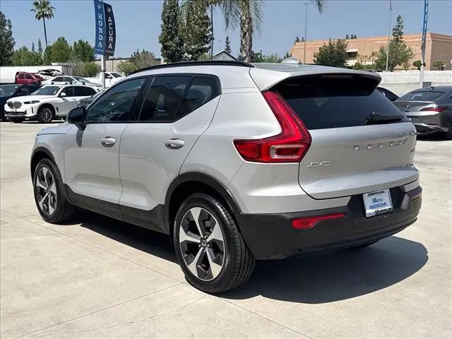2024 Volvo XC40 Core