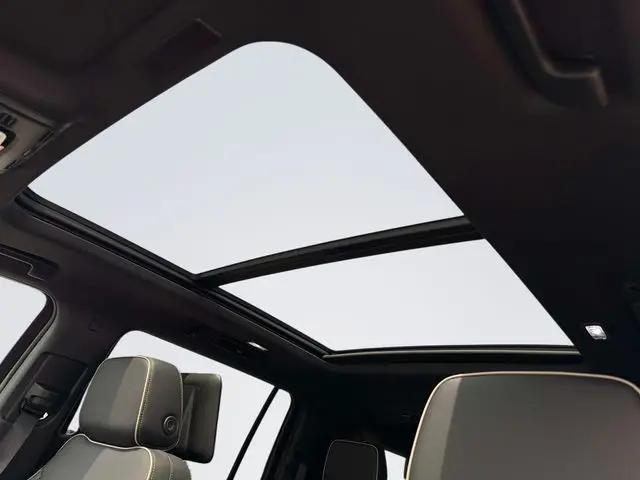 2026 Chevrolet Suburban Premier, 4WD