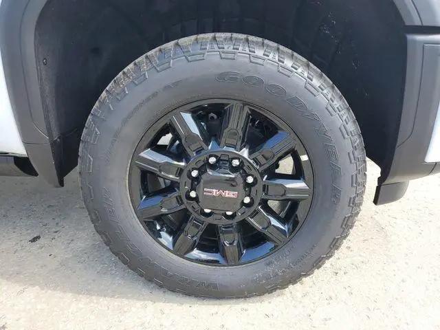 2026 GMC Sierra 3500HD Crew Cab, Long Bed, AT4, 4WD