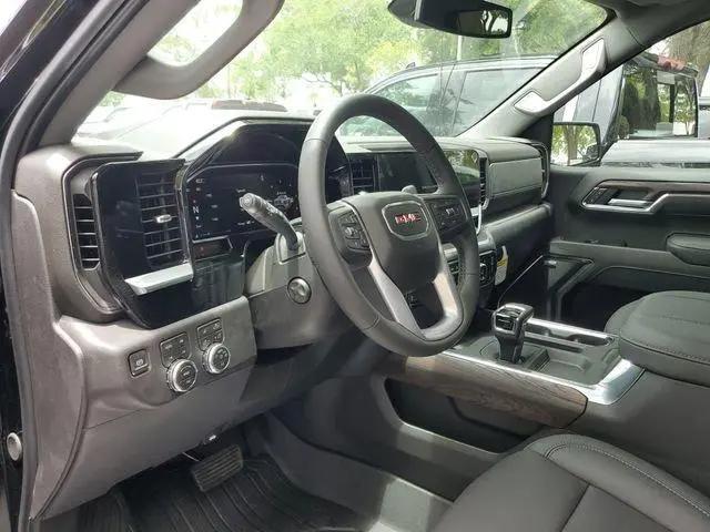 2026 GMC Sierra 1500 Crew Cab, Short Bed, SLT, 4WD