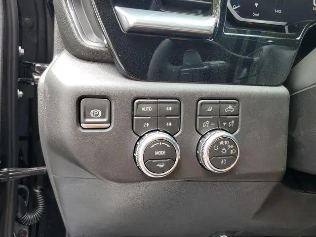 2026 GMC Sierra 1500 Crew Cab, Short Bed, SLT, 4WD