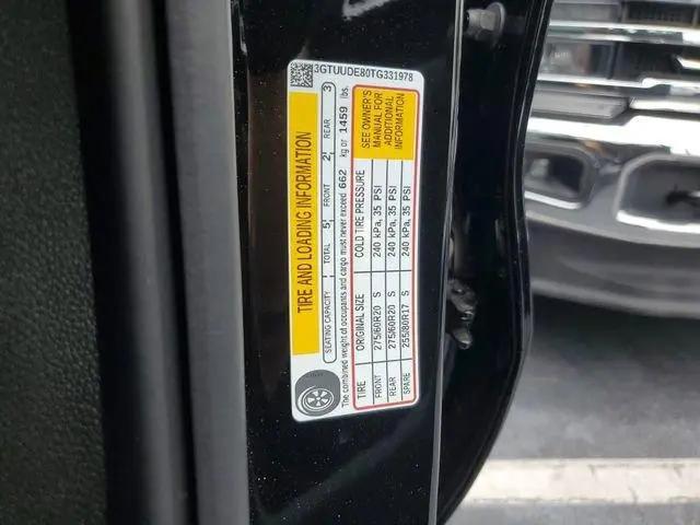 2026 GMC Sierra 1500 Crew Cab, Short Bed, SLT, 4WD