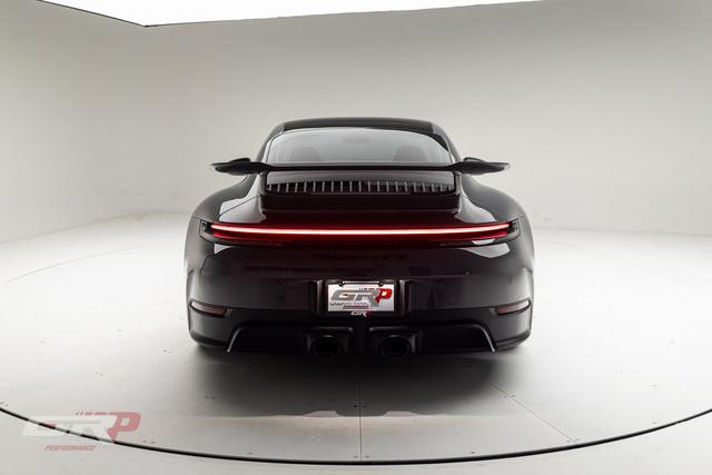 2025 Porsche 911 Carrera 4 GTS