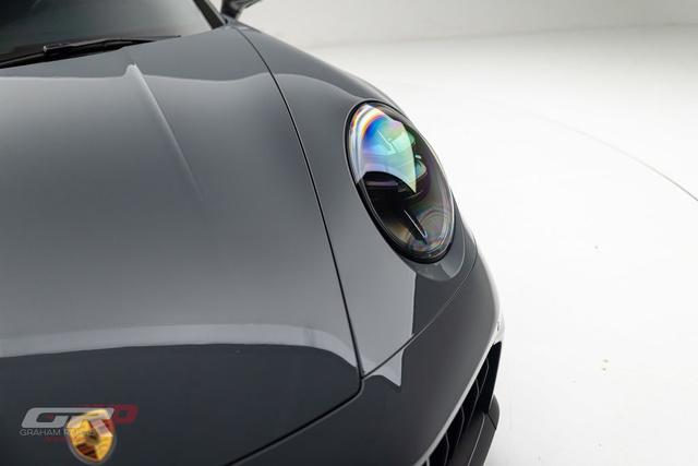 2025 Porsche 911 Carrera 4 GTS