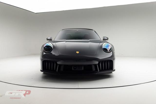 2025 Porsche 911 Carrera 4 GTS