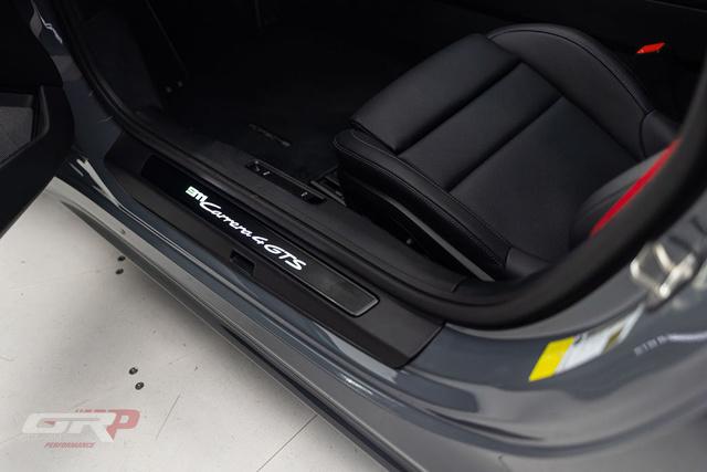 2025 Porsche 911 Carrera 4 GTS