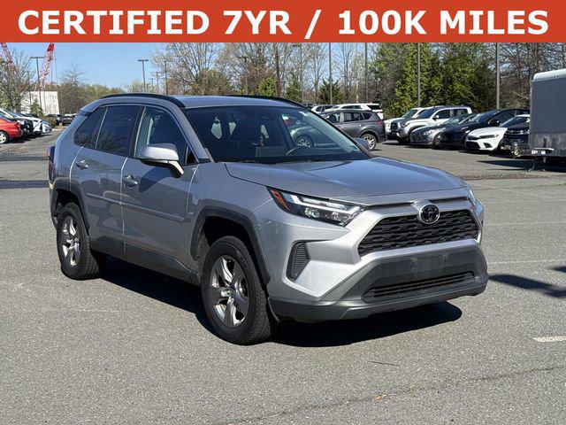 2022 Toyota RAV4 XLE FWD's photo