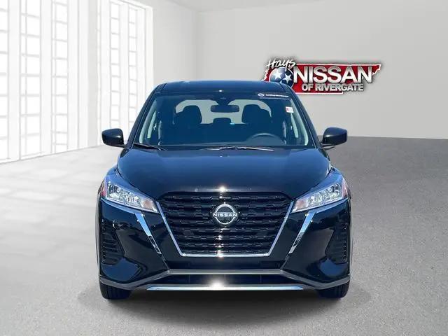 2025 Nissan Kicks S