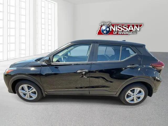 2025 Nissan Kicks S
