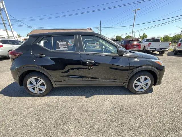 2025 Nissan Kicks S